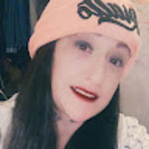 Meet your Posher, Liana